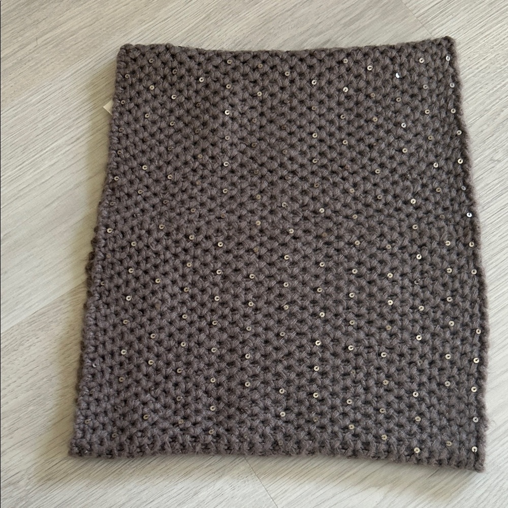Ann Taylor Gray Knit Scarf - Picture 2 of 4